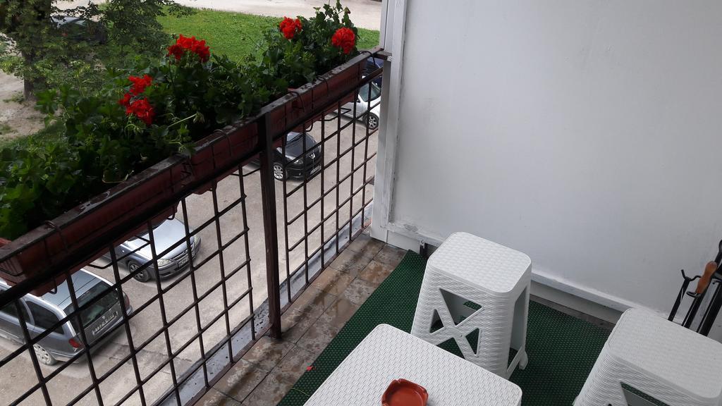 Apartment Beton Bihac Bagian luar foto